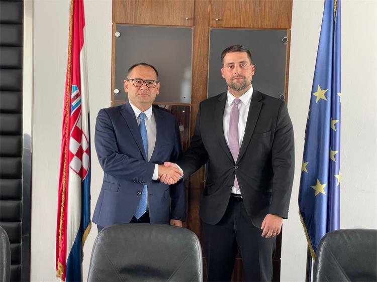 Slika /slike/Vijesti/2022/Vlp Uzbekisatana naslovna.jpeg